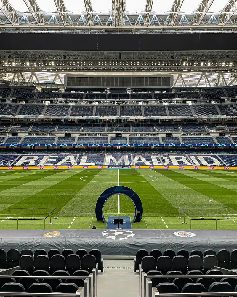 Bernabeu band tour travel agency