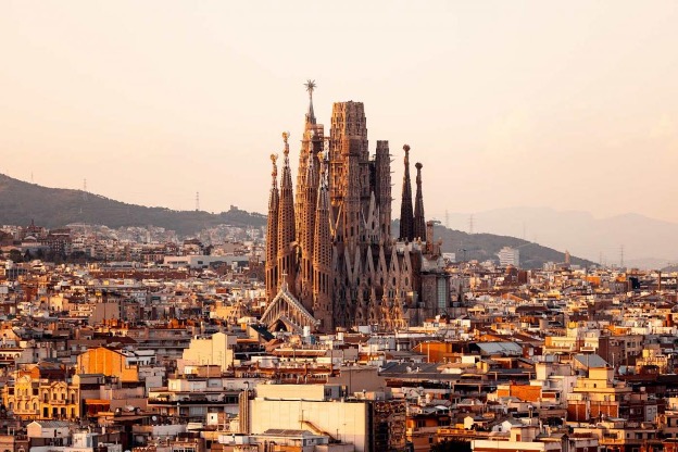 10-essential-places-to visit-in-spain
