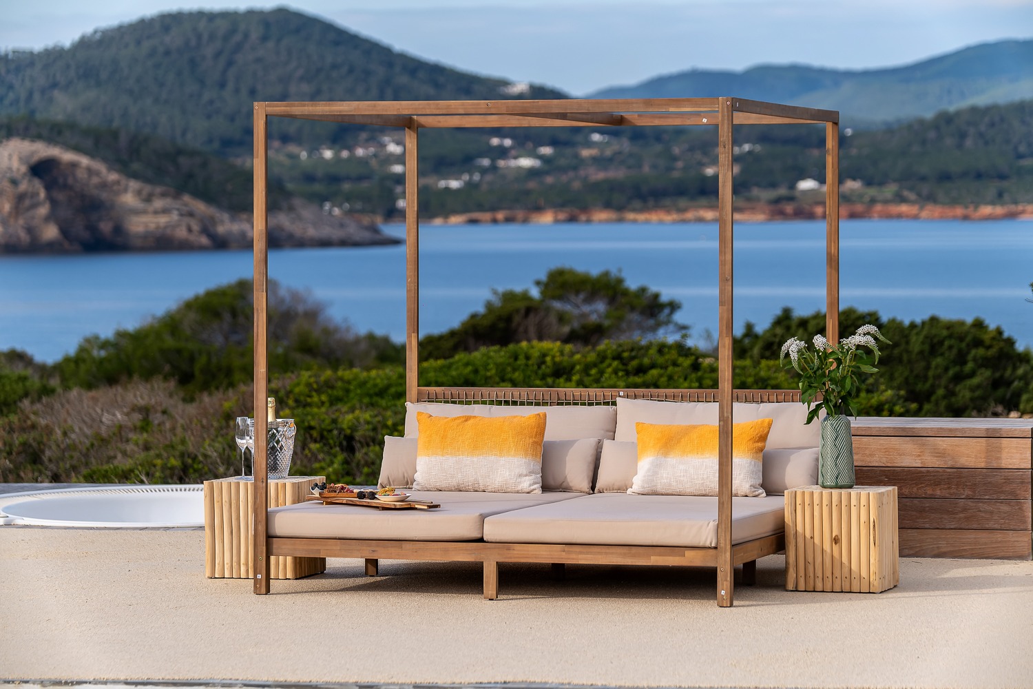 alquiler-de-villas-de-lujo-en-ibiza
